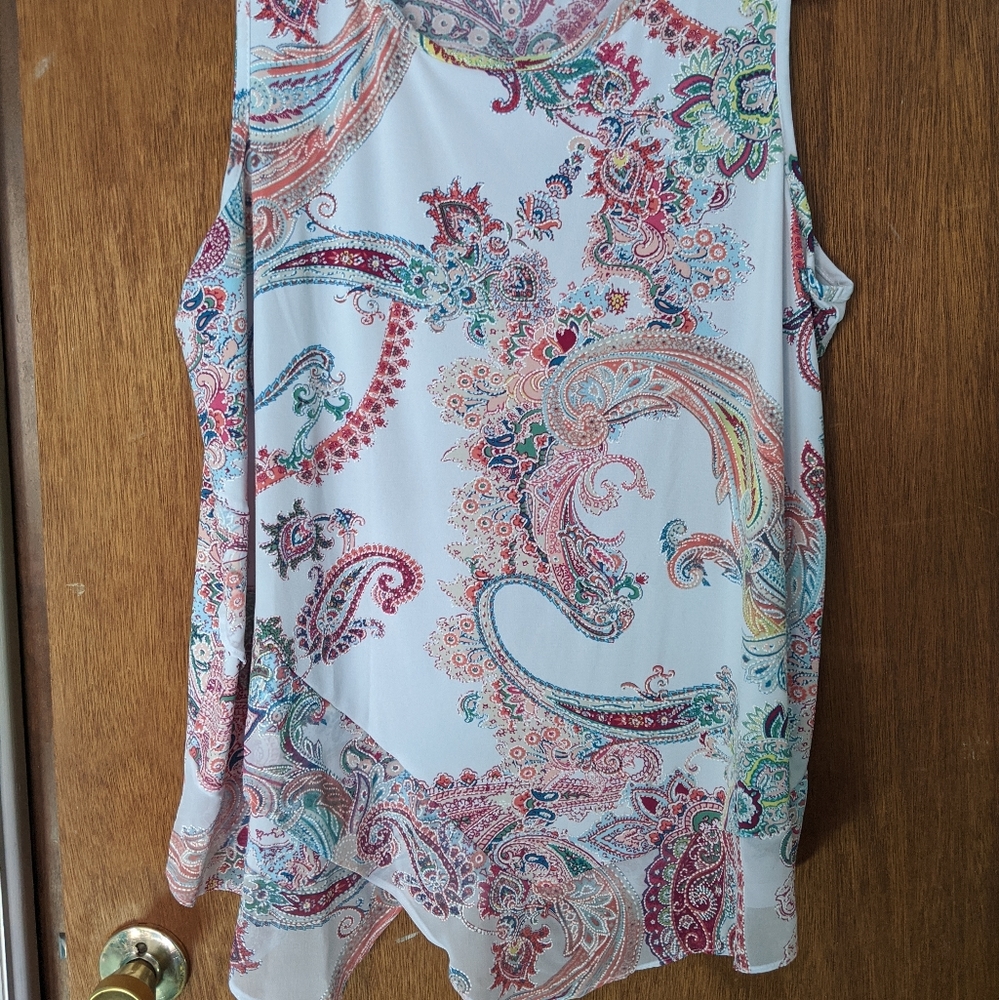 Flowy handkerchief hem sleeveless blouse